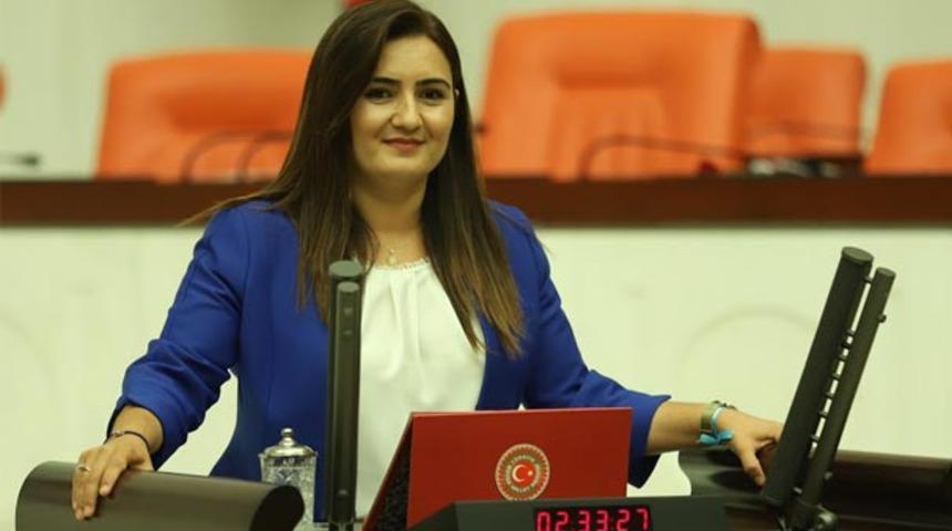 CHP'de 24 saat geçmeden bir şok daha! İzmir Milletvekili Sevda Erdan Kılıç istifa etti!