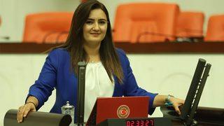 CHP'de 24 saat geçmeden bir şok daha! İzmir Milletvekili Sevda Erdan Kılıç istifa etti!