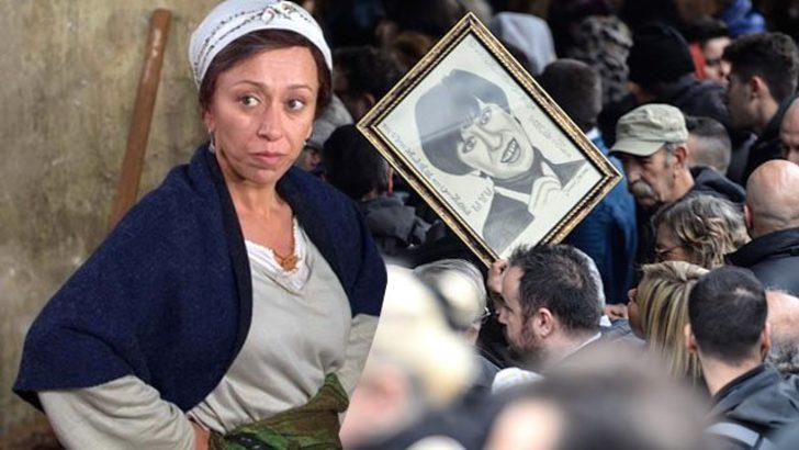 Ayşen Gruda'nın cenazesinde fotoğraf krizine bir tepki de Şebnem Sönmez'den