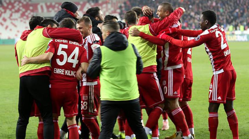 Sivasspor sahasındaki yenilmezlik serisini sürdürdü