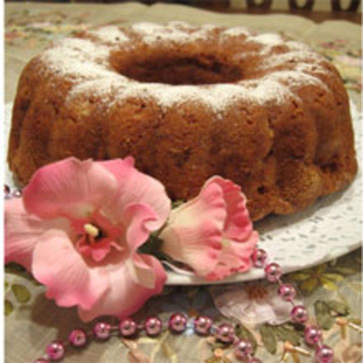 Karanfilli Tar&ccedil;ınlı Elmalı Kek