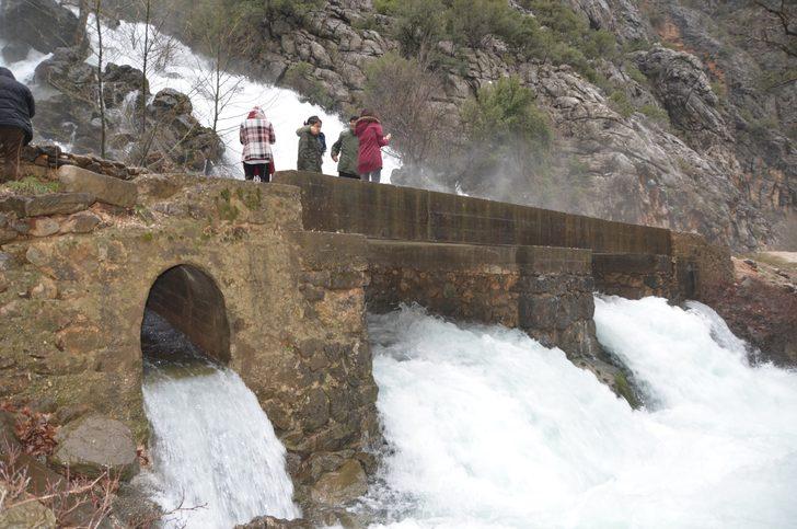 Yağmur sonrası görsel şölen! Gören telefonuna sarıldı G2