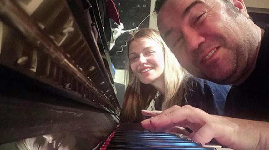 Ata Demirer ile Aslı Turanlı aşkından ilk fotoğraf! Sosyal medyadan paylaştı!