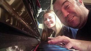 Ata Demirer ile Aslı Turanlı aşkından ilk fotoğraf! Sosyal medyadan paylaştı!