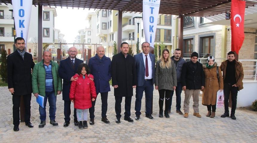 Karaman&rsquo;da 515 konutun anahtar teslimi başladı