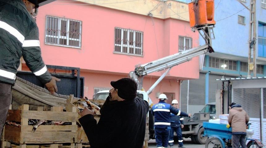 Dicle Elektrik ekipleri 24 saat esasıyla &ccedil;alışıyor