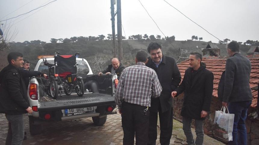 Ak&uuml;l&uuml; engelli arabasına kavuştu