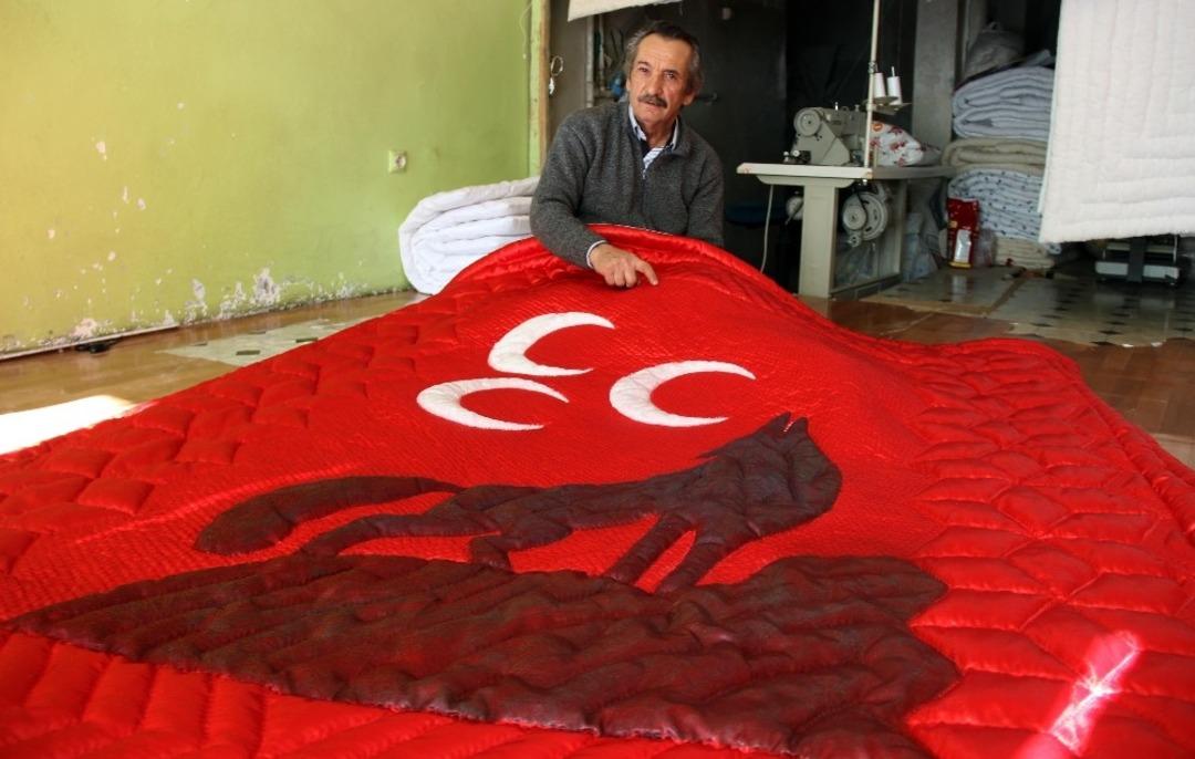 Bozkurt fig&uuml;rl&uuml; yorgana yoğun ilgi