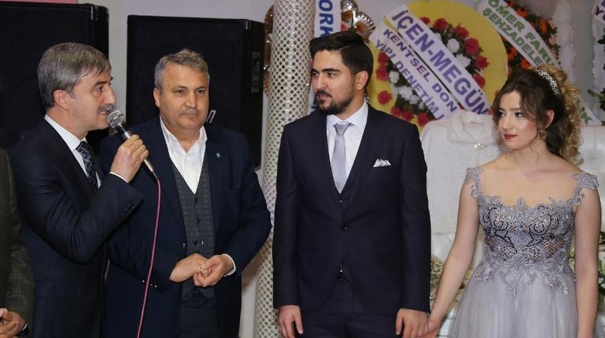 Başkan Şirin Turgutlulu vatandaşların mutluluklarına ve acılarına ortak oldu