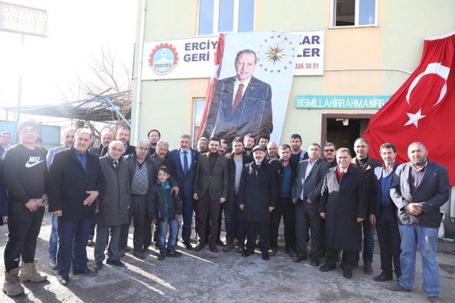 Başkan Çolakbayrakdar’dan geri dönüşüm esnafına müjde