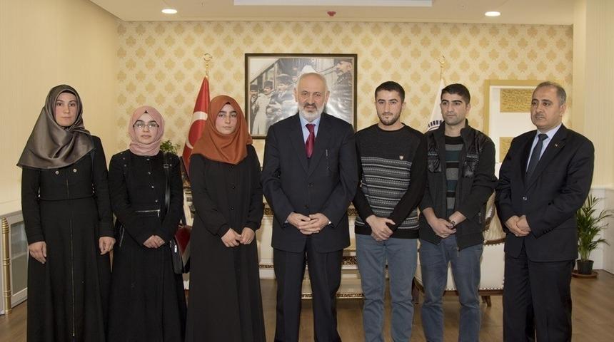 Van&rsquo;da &ldquo;Mevlid-i Nebi Haftası Gen&ccedil;lik Bilgi Yarışması&rdquo;