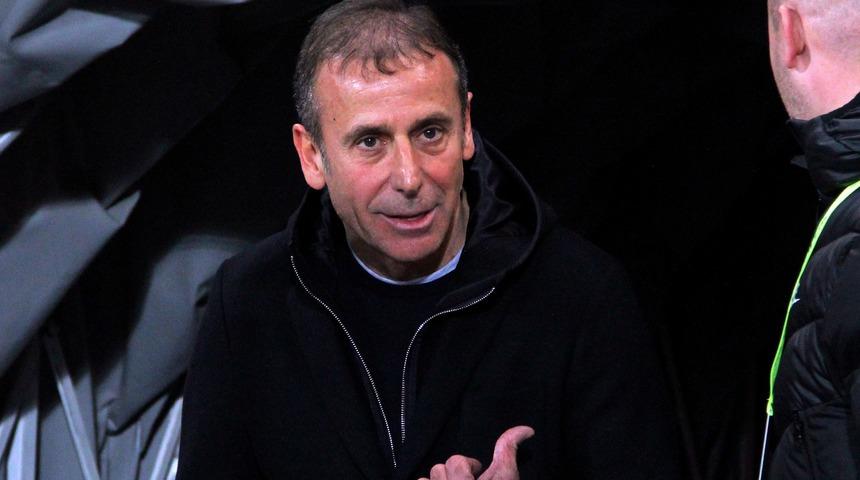 Abdullah Avcı: Adebayor'un olmaması benim alternatifimde