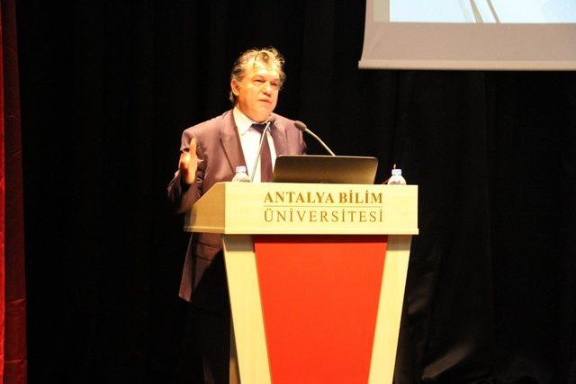 Prof. Dr. İbrahim Dülger hayatını kaybetti