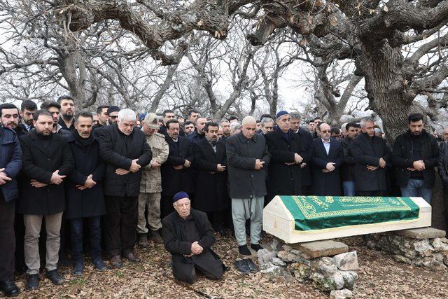 Sait Ensarioğlu, son yolculuğuna uğurlandı