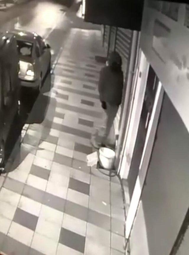 Kuyumcudan 40 kilo altın ve 750 bin lira &ccedil;alan 3 kişi yakalandı 3