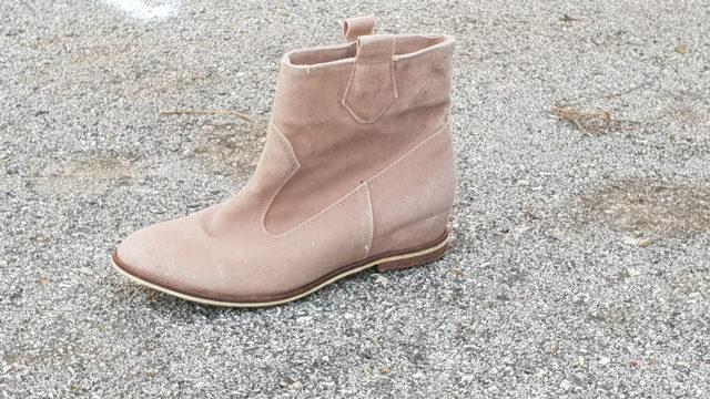 Hortumun dereye sürüklediği araçta kaybolan Buse aranıyor (2)