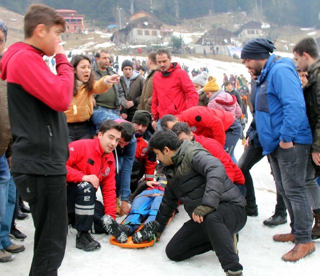 Kar festivali kazalarla başladı: 25 yaralı (2)