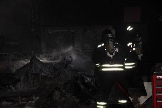Konya'da plastik geri dönüşüm fabrikasında yangın