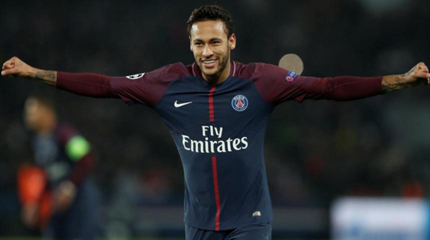 PSG'de Neymar'ın ayak kemiğinde kırık tespit edildi