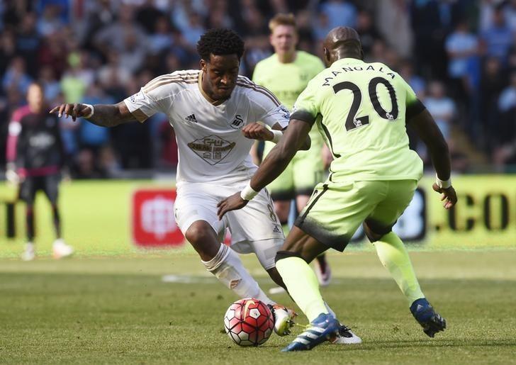 Leroy Fer (Swansea City)