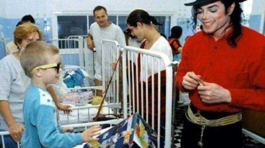 Hayranları Michael Jackson hakkındaki belgesele tepki gösterdi