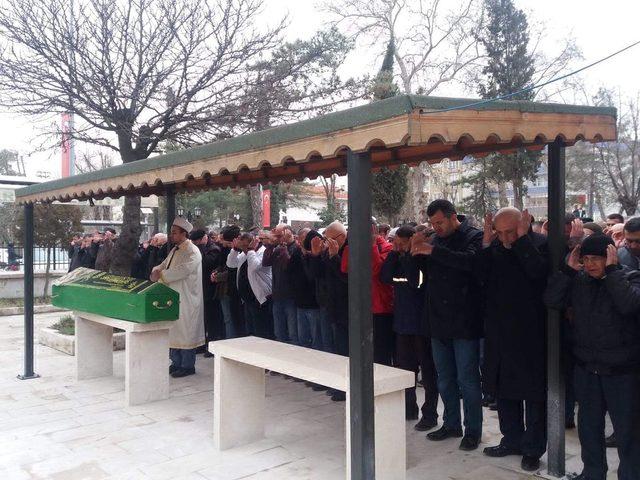 Lösemi tedavisi gören Aleyna, yaşamını yitirdi