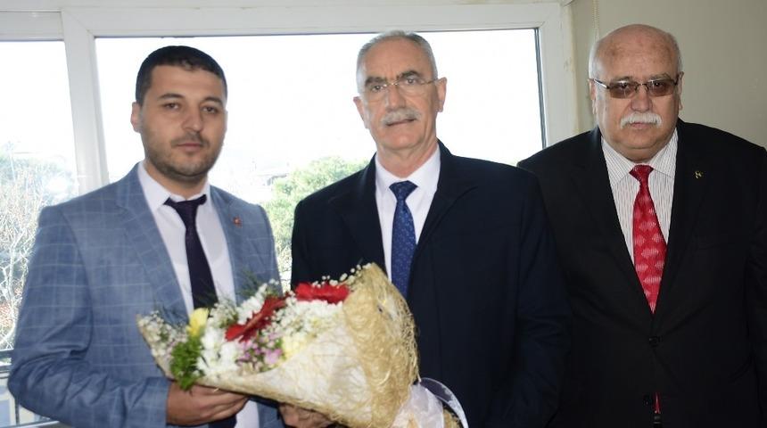 MHP’li Başkandan AK Parti’nin yeni yönetimine hayırlı olsun ziyareti