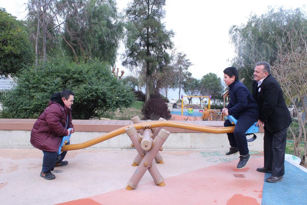 9 yıldır &ccedil;ocuklarını sadece haczederek g&ouml;rebiliyor