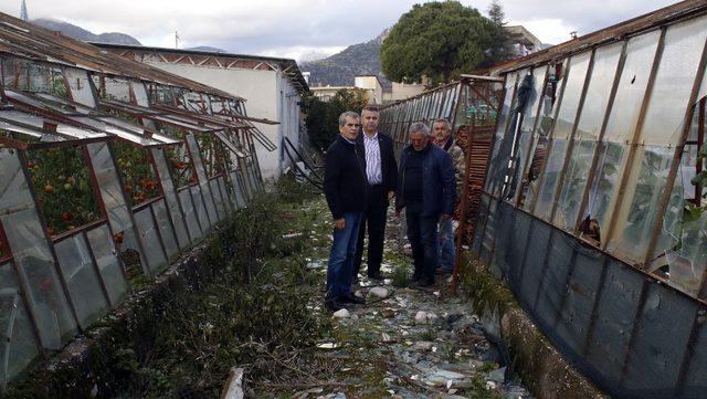 MHP Finike adayı Dülgeroğlu afet bölgesinde