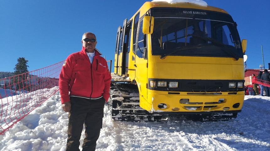 Uludağ'da kar motoruna alternatif, paletli minib&uuml;s