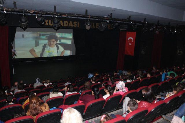 Yarıyıl tatili etkinlikleri film gösterimiyle sürüyor