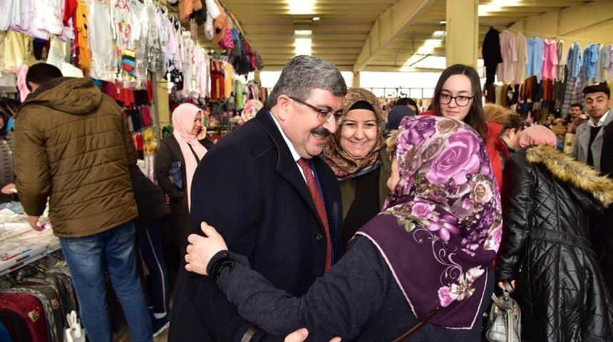 Başkan Can&rsquo;ın kapalı pazar ziyareti
