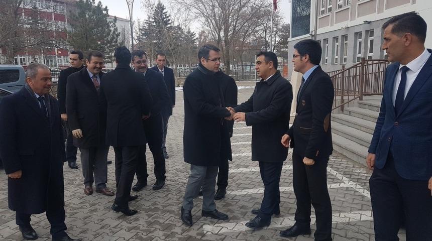 Denetimli Serbestlik yükümlüleri, okulları boyuyor