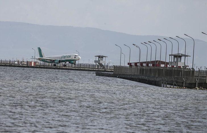 Havalimanı yolu 2 haftalık çalışmanın ardından trafiğe açıldı  G1
