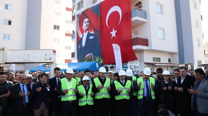 Kozan Sosyal Yaşam Merkezi&rsquo;nin temeli atıldı