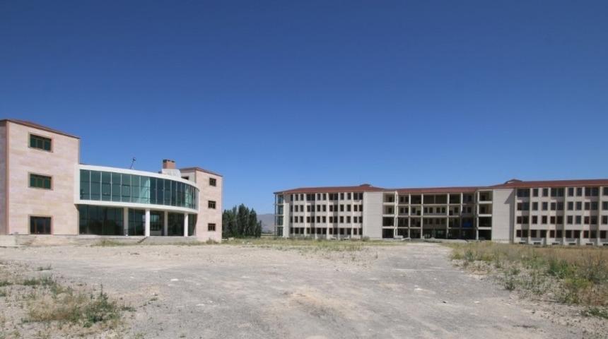 NEV&Uuml;&rsquo;n&uuml;n 9. Meslek Y&uuml;ksekokulu Derinkuyu&rsquo;da a&ccedil;ılıyor