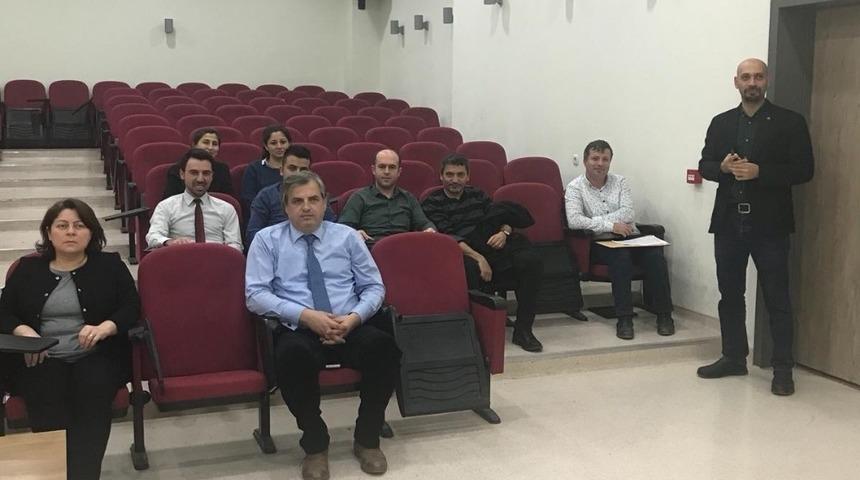 BE&Uuml;&rsquo;de &ldquo;Bağımlılık Yapıcı Maddelerin Ağız Sağlığına Etkisi&rdquo; konuşuldu