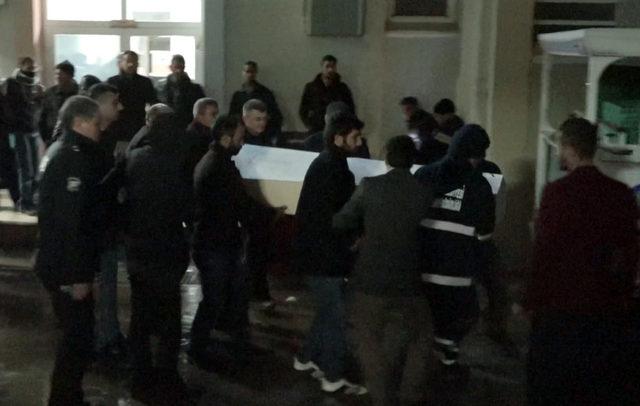 Antalya'yı fırtına vurdu; başına sac parçası çarpan Berivan öldü (12)