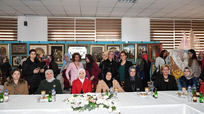 Malatya&rsquo;da El Emeği G&ouml;z Nuru sergisi a&ccedil;ıldı