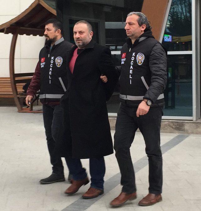 Belediye binasını kurşunlayan saldırgan tutuklandı (2)