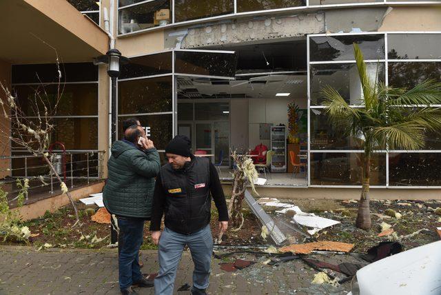 Antalya'yı fırtına vurdu; başına sac parçası çarpan Berivan öldü (6)