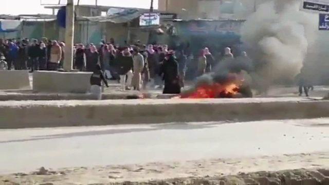 Rakka'da halk YPG/PKK'yı protesto etti