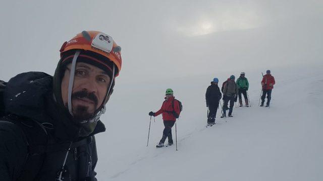 Ferit Melen anısına Süphan Dağı'na zirve tırmanışı yaptılar