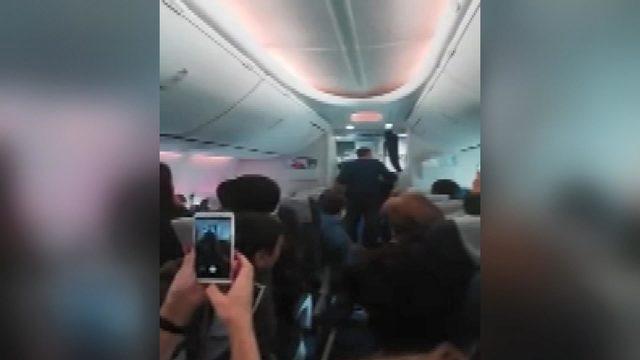 Sarhoş yolcu nedeniyle Antalya uçağı Soçi’ye acil iniş yaptı