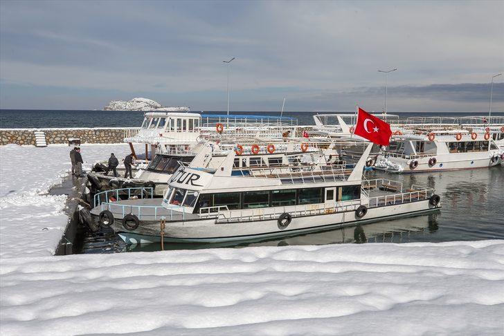 Ekspres yolcuları Akdamar'a uğramadan dönmüyor  G2