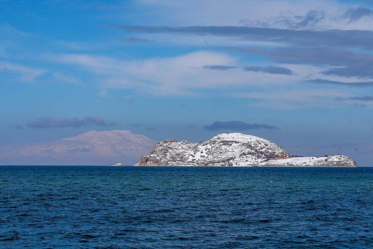 Ekspres yolcuları Akdamar'a uğramadan dönmüyor  G5