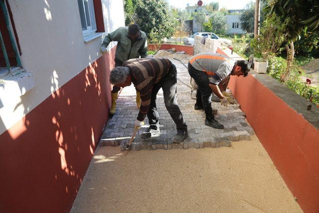 Erdemli Belediyesi’nin camilere desteği sürüyor