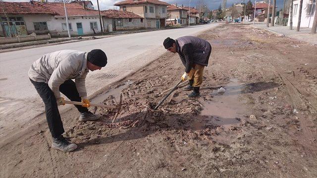 Aslanapa’da çevre düzenlemesi