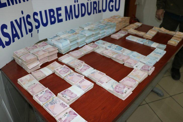 Para dolu arabayı çalmıştı! O hırsız tanıdık çıktı G4