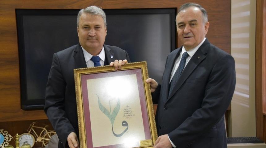 MHP’Lİ Akçay’dan ’Cumhur İttifakı’ adayı Çerçi’ye ziyaret